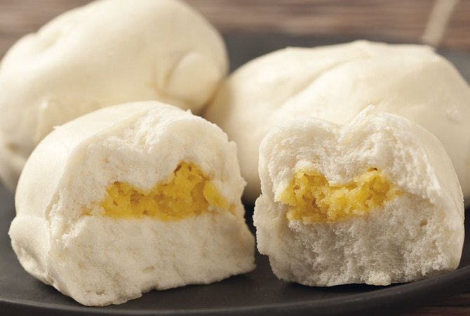 Pane dolce al crema uova